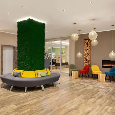Amedia City, Trademark Collection By Wyndham Hotel 3*